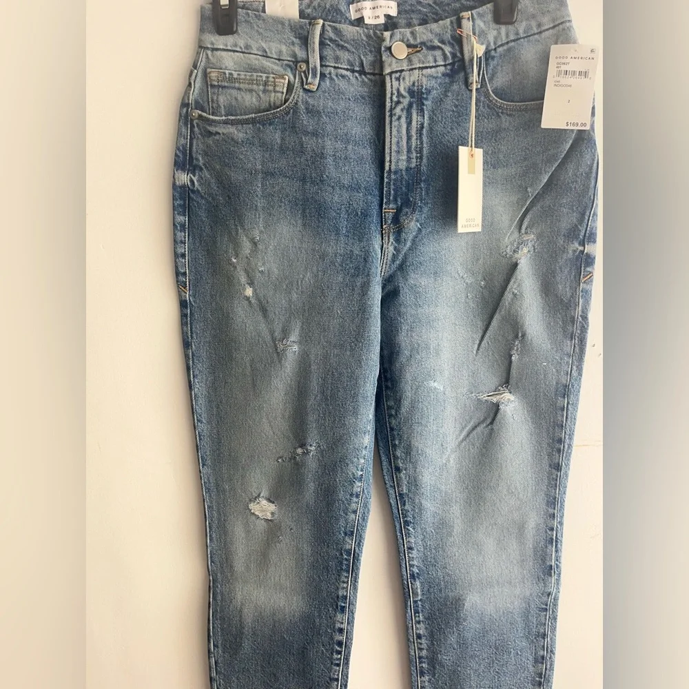 Good American Good Classic High Rise Distressed Slim- Straight Jeans, Size: 2 - Picture 7 of 9